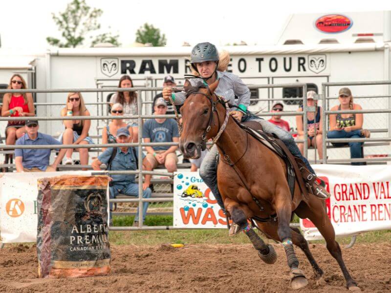female Barrel Racing Horse Names